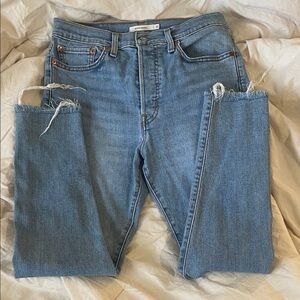 Women’s Levi’s RippedJeans